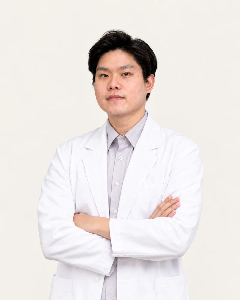 dr. Daniel Octavianus